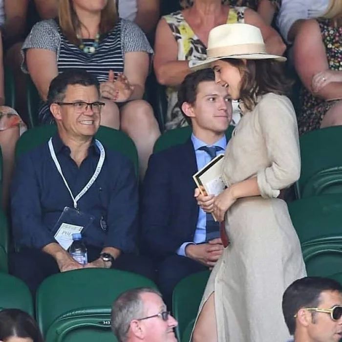 Otec Toma Hollanda by si Emmu Watson dal hne